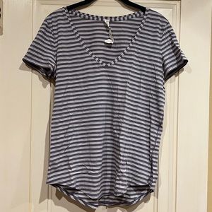 Lululemon Love V-Neck T-Shirt